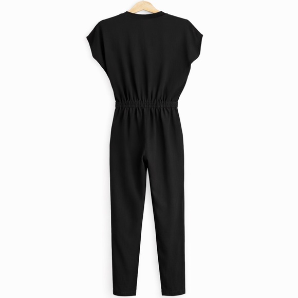 Aritzia Babaton Black Triacetate Crepe Tapered Leg Jumpsuit Size XXS - Picture 3 of 6